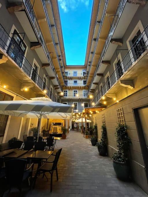B333 Apartment - In The Heart Of The City Budapest Exterior foto